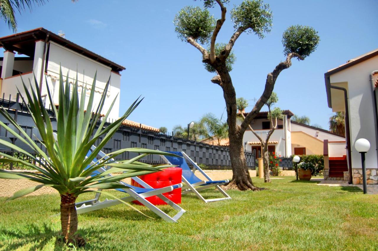 Sole Mare Deluxe Villa Campofelice Di Roccella Eksteriør billede