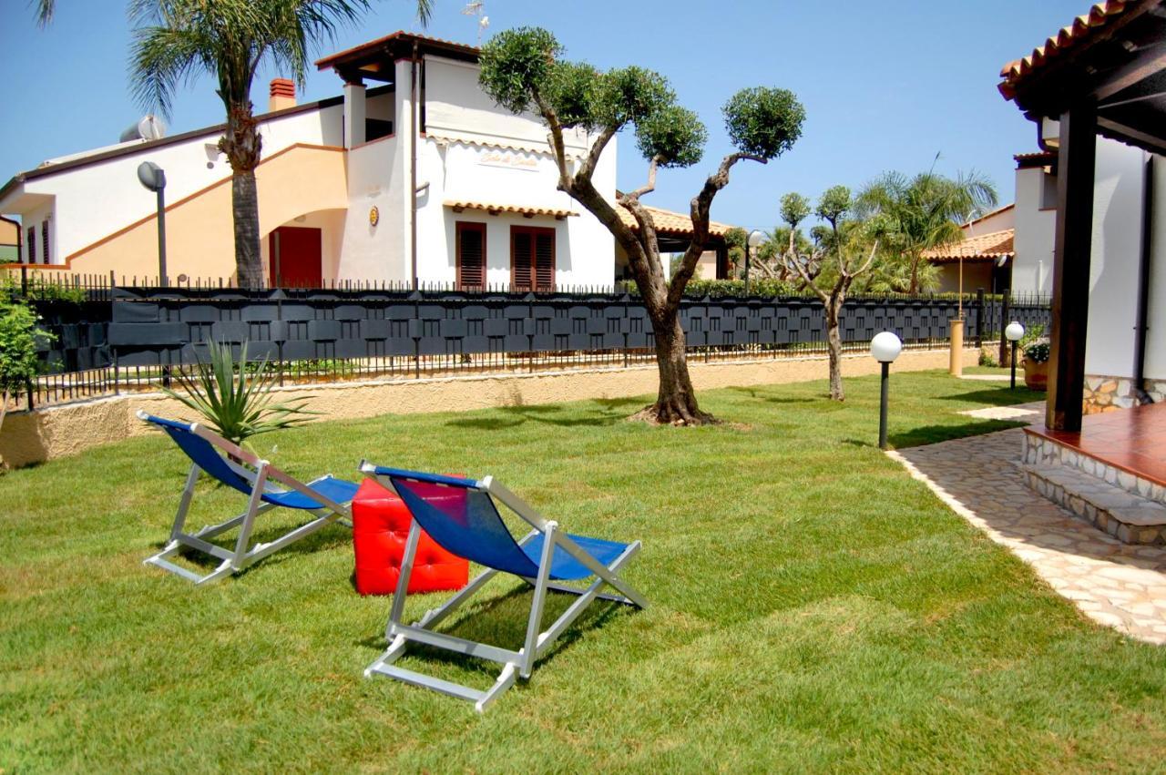Sole Mare Deluxe Villa Campofelice Di Roccella Eksteriør billede